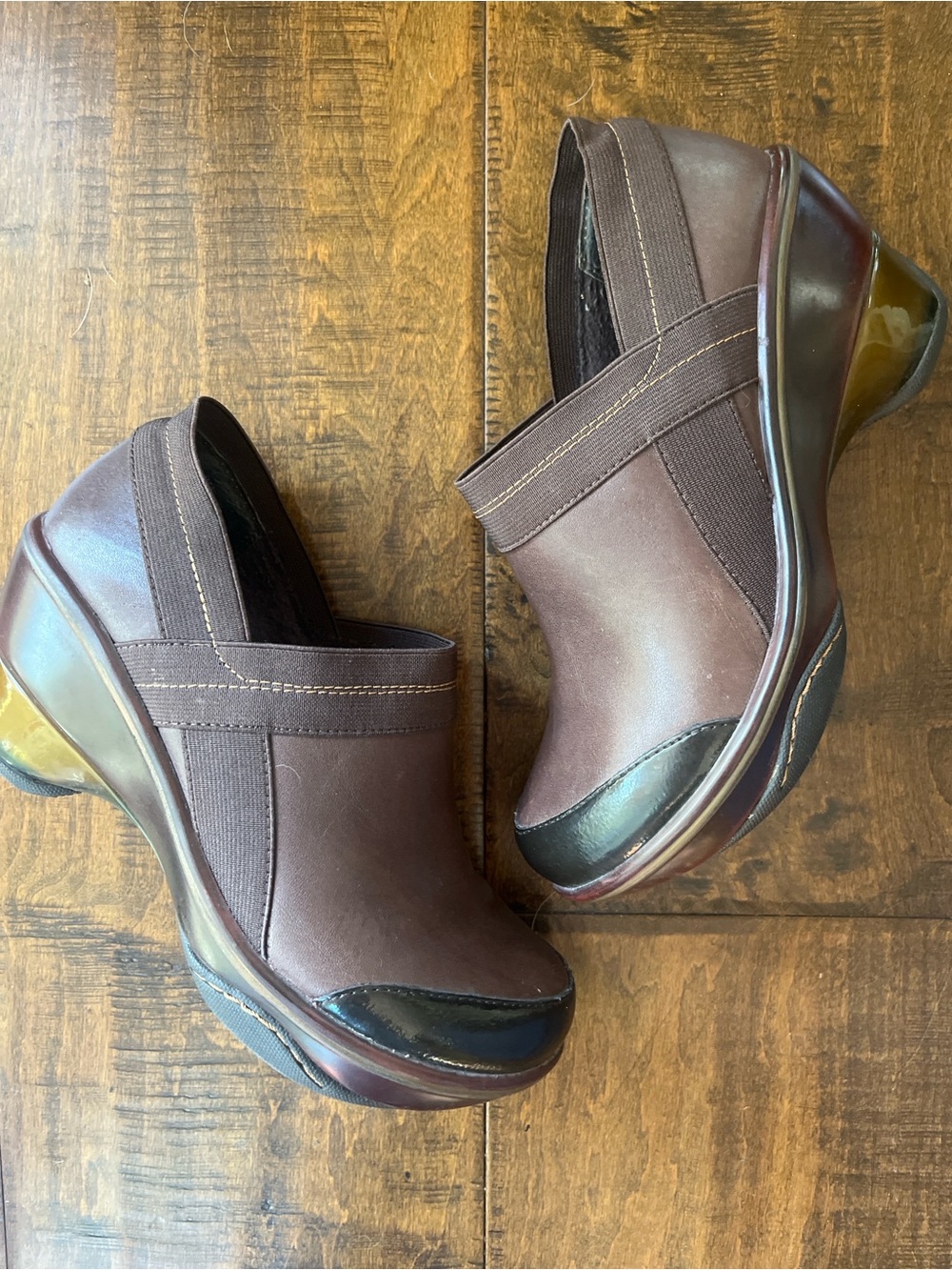 Jambu Cali classic sport wedge brown leather ergonomic comfort clogs Sz. 6